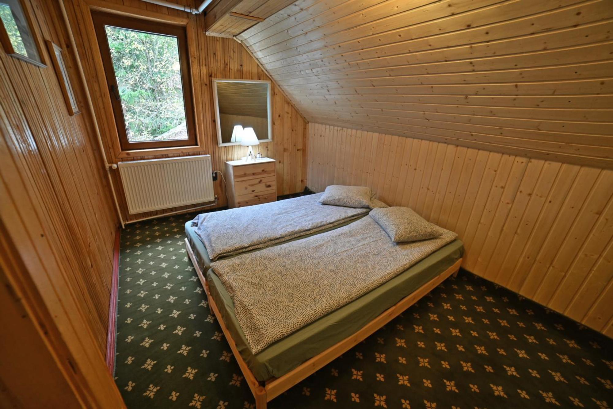 Casa De Vacanta Satic Piatra Craiului La Doi Viermi 外观 照片