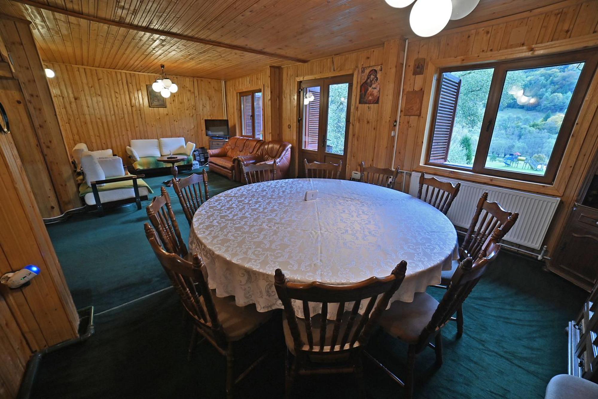 Casa De Vacanta Satic Piatra Craiului La Doi Viermi 外观 照片