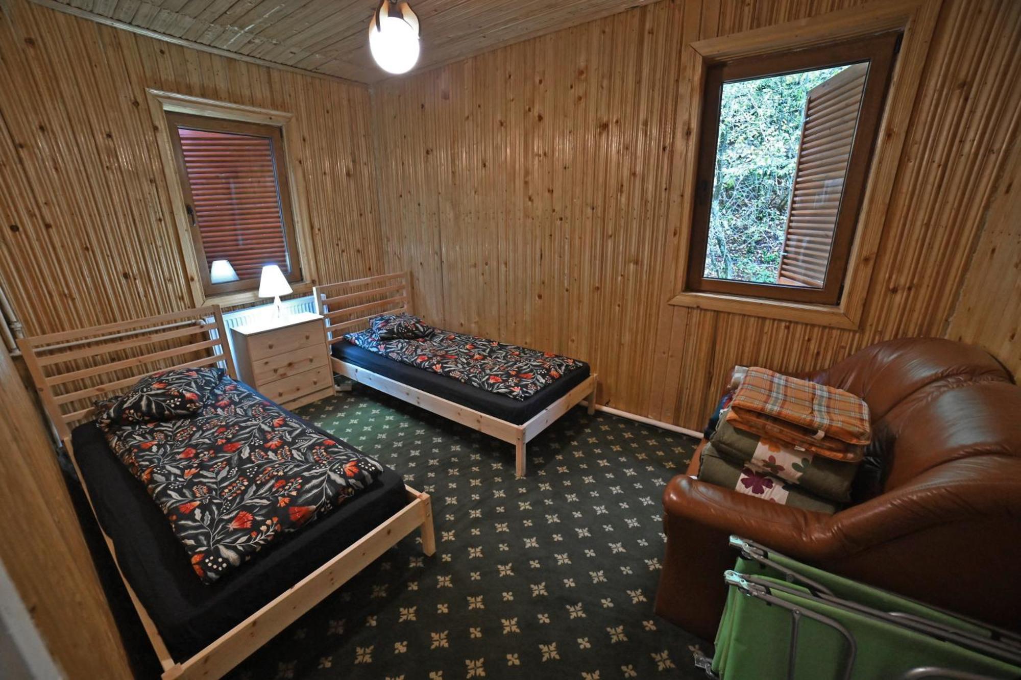 Casa De Vacanta Satic Piatra Craiului La Doi Viermi 外观 照片